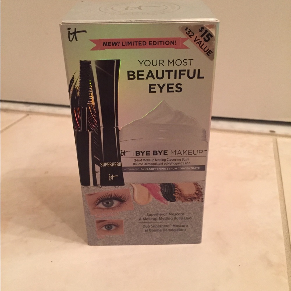 NWT It cosmetics Limited Edition Bye Bye Makeup